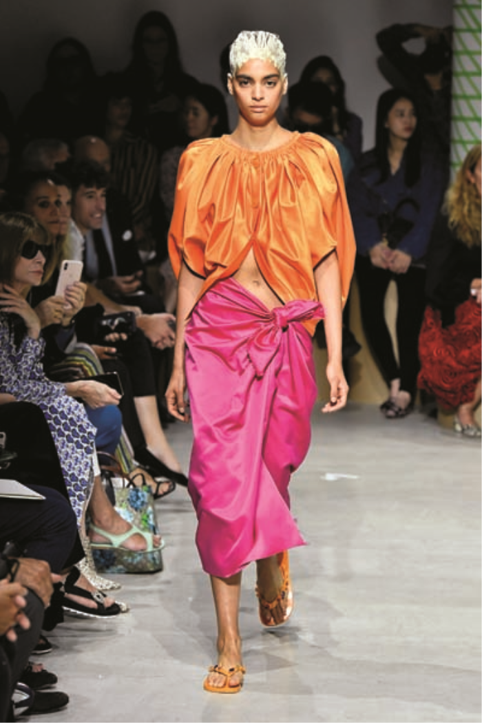  ŞİMDİ NE GİYECEĞİZ?