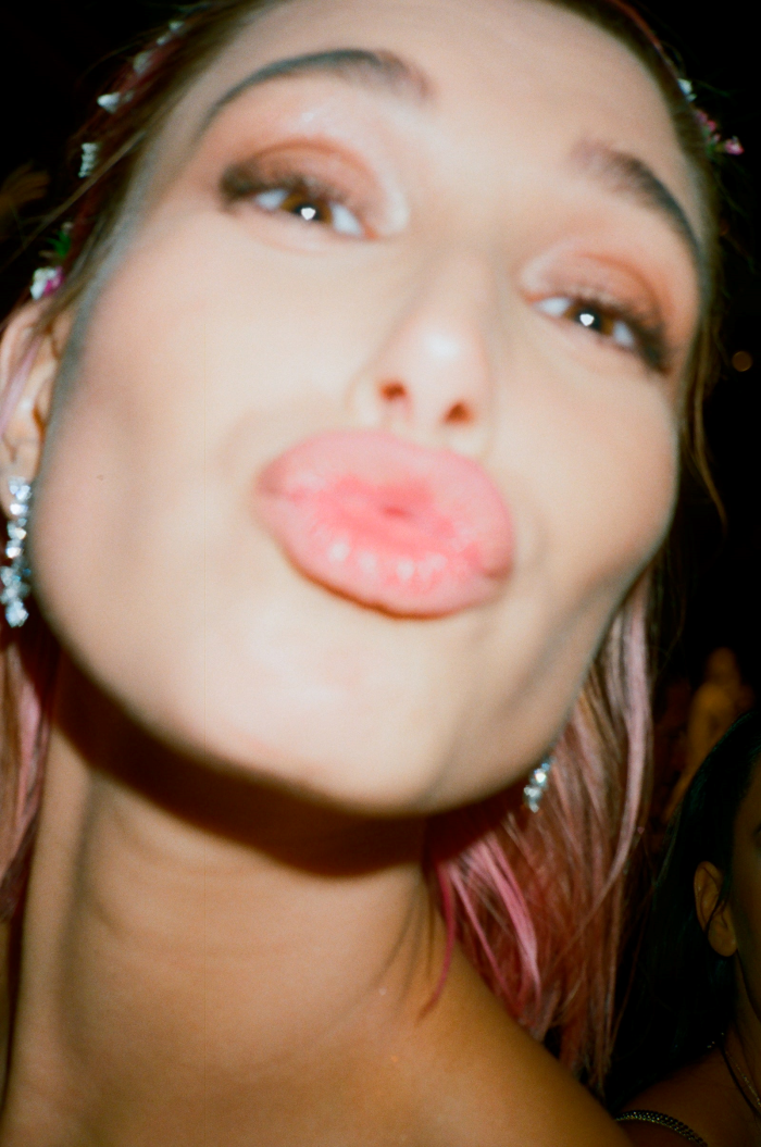 ANALOG FOTOĞRAFA MERAK SALAN ÜNLÜLER