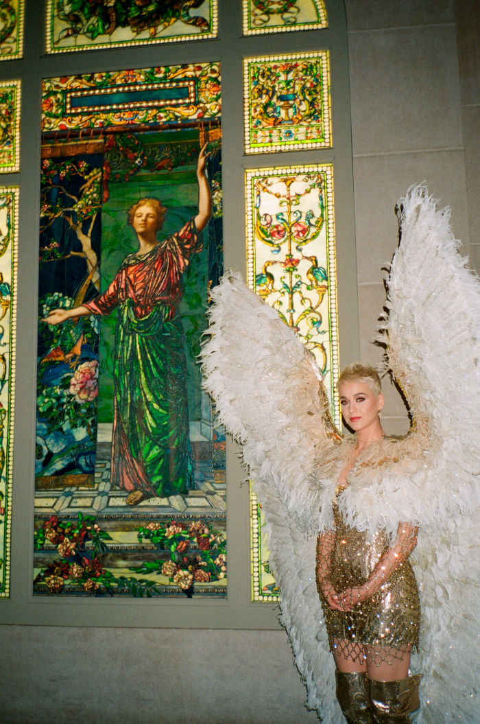 ANALOG FOTOĞRAFA MERAK SALAN ÜNLÜLER