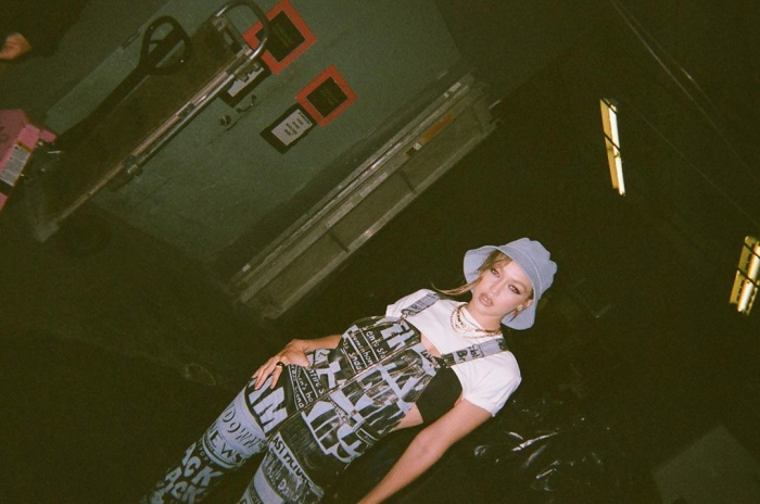 ANALOG FOTOĞRAFA MERAK SALAN ÜNLÜLER