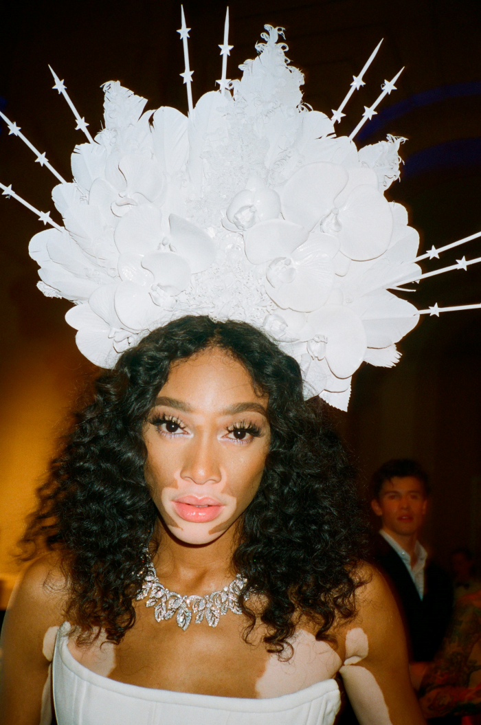 ANALOG FOTOĞRAFA MERAK SALAN ÜNLÜLER