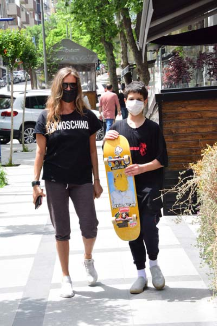 CADDELERDE KİMLER VAR, KİMLER YOK?