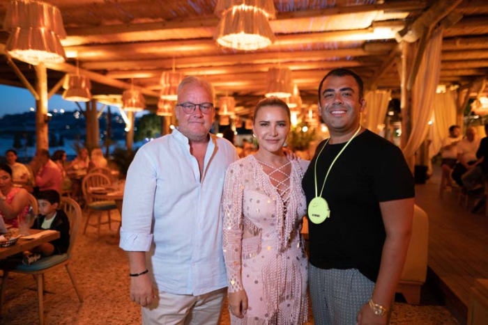 VİLLA AZUR’DAN "SATURDAY VIBES" PARTİSİ