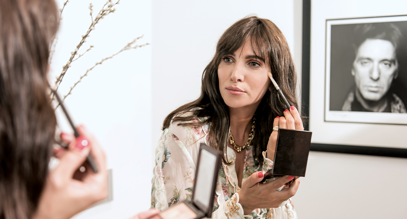 MAKYAJ ODASINDA: YASEMİN ÖĞÜN