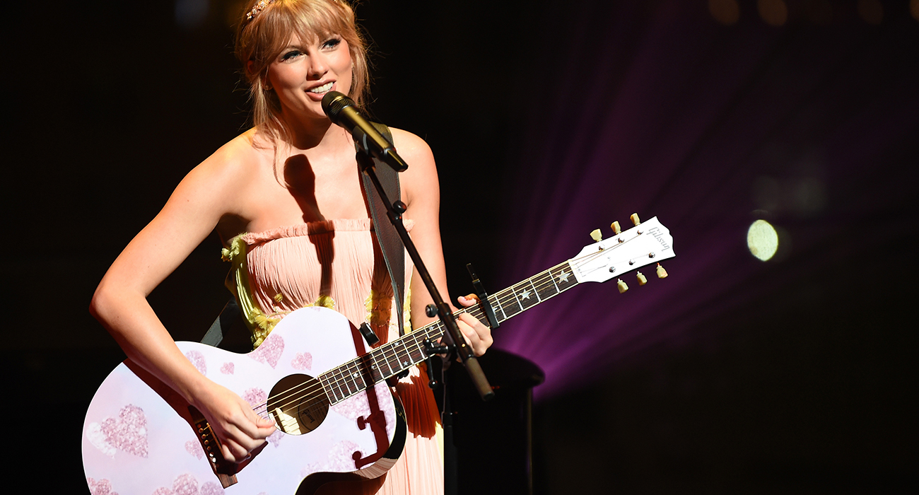 BEYONCE VE TAYLOR SWIFT'TEN AYNI ANDA ALBÜM ATAĞI