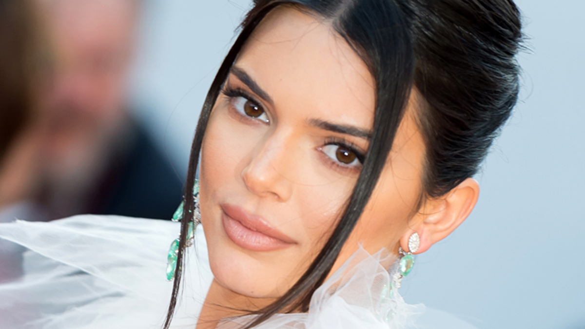 Kendall Jenner Kendi Kozmetik Markasını Çıkarıyor