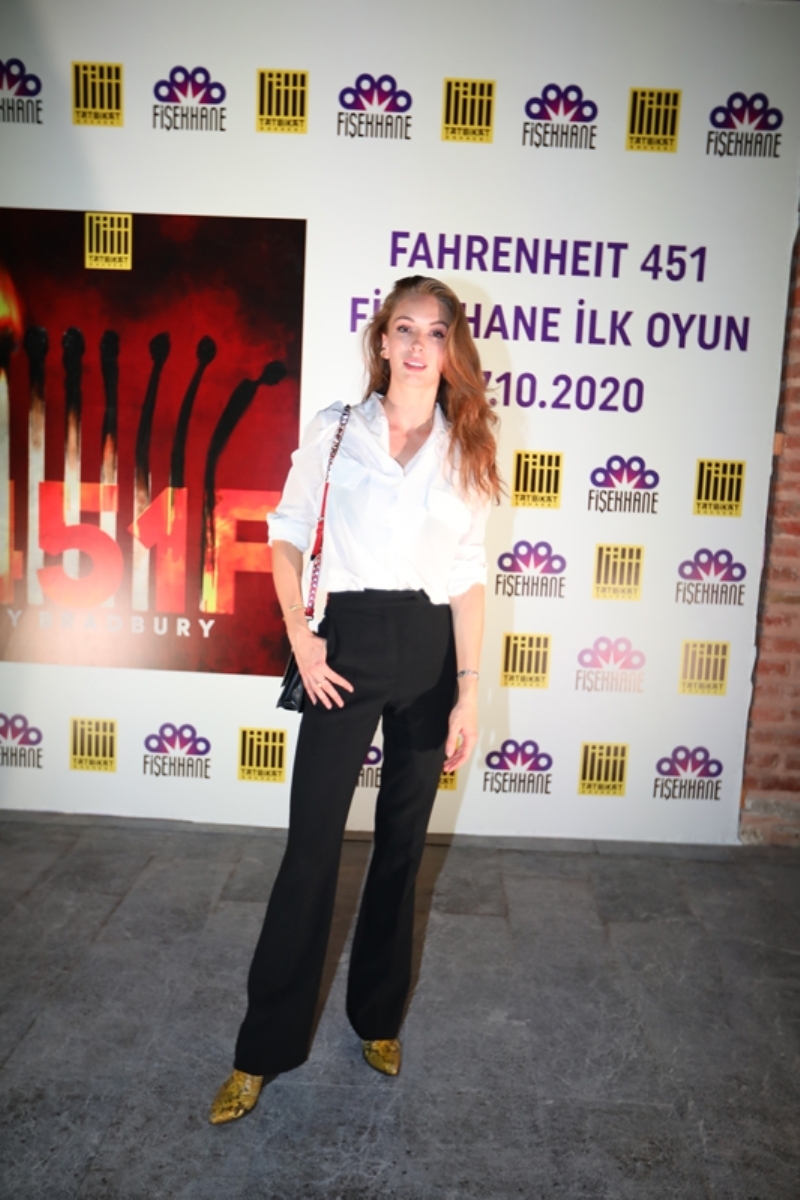 “Fahrenheit 451”in Online Prömiyeri