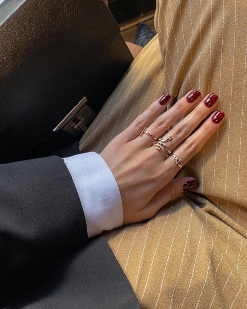 'Nail Art' Önerileri: Bordo Tırnaklar