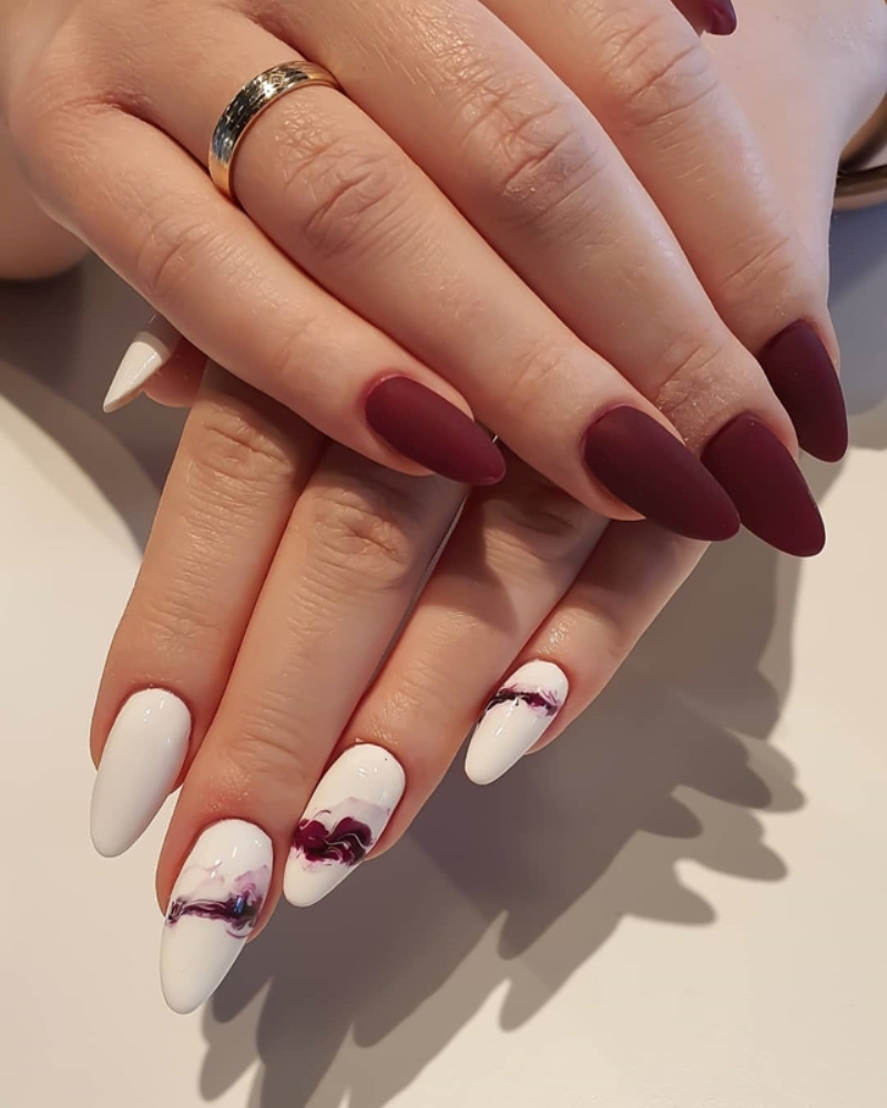 'Nail Art' Önerileri: Bordo Tırnaklar