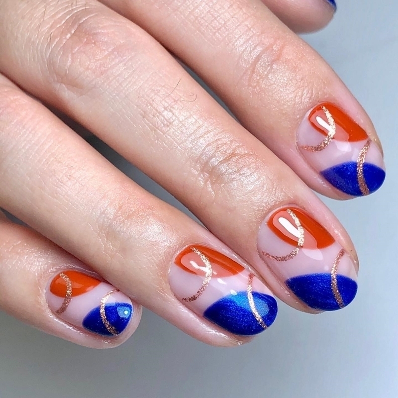 'Nail Art' Önerileri: Simli Tırnaklar