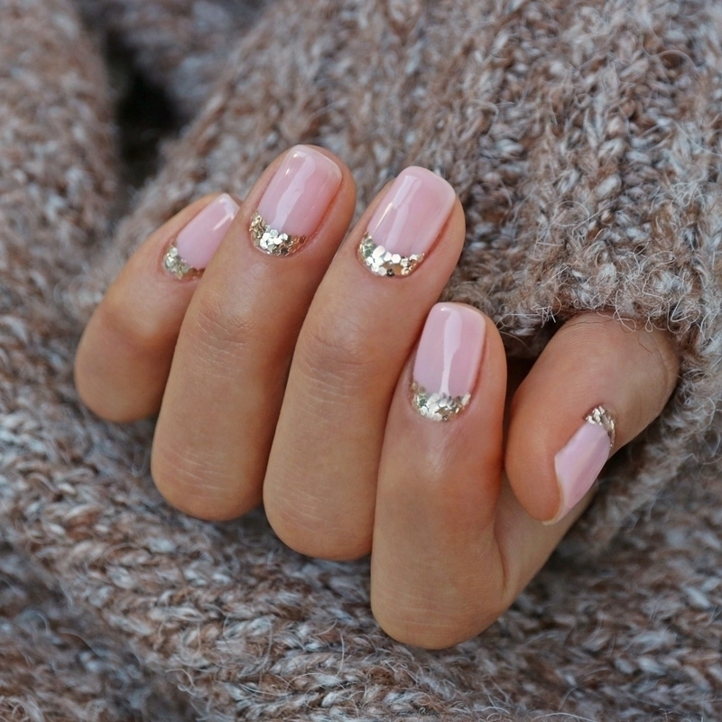 'Nail Art' Önerileri: Simli Tırnaklar