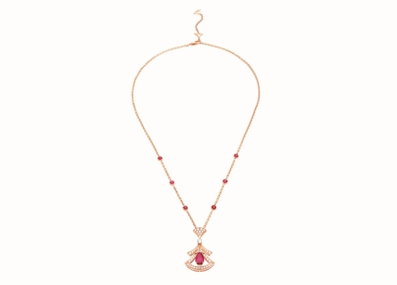 Yakut Taşlı Mücevherler