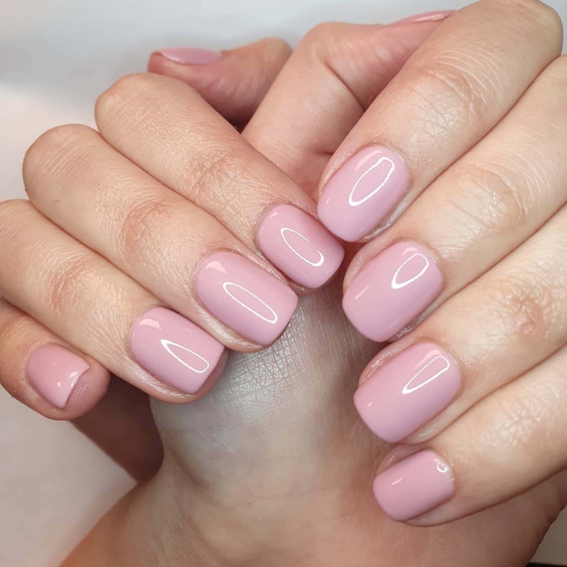 'Nail Art' Önerileri: Nude Tırnaklar