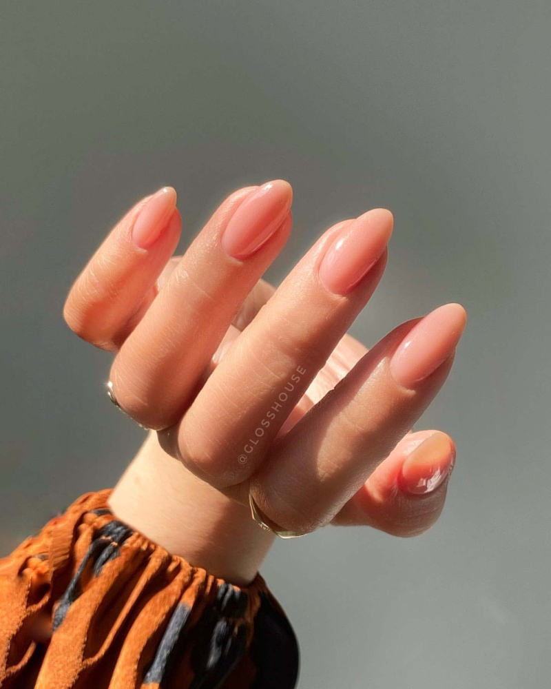'Nail Art' Önerileri: Nude Tırnaklar