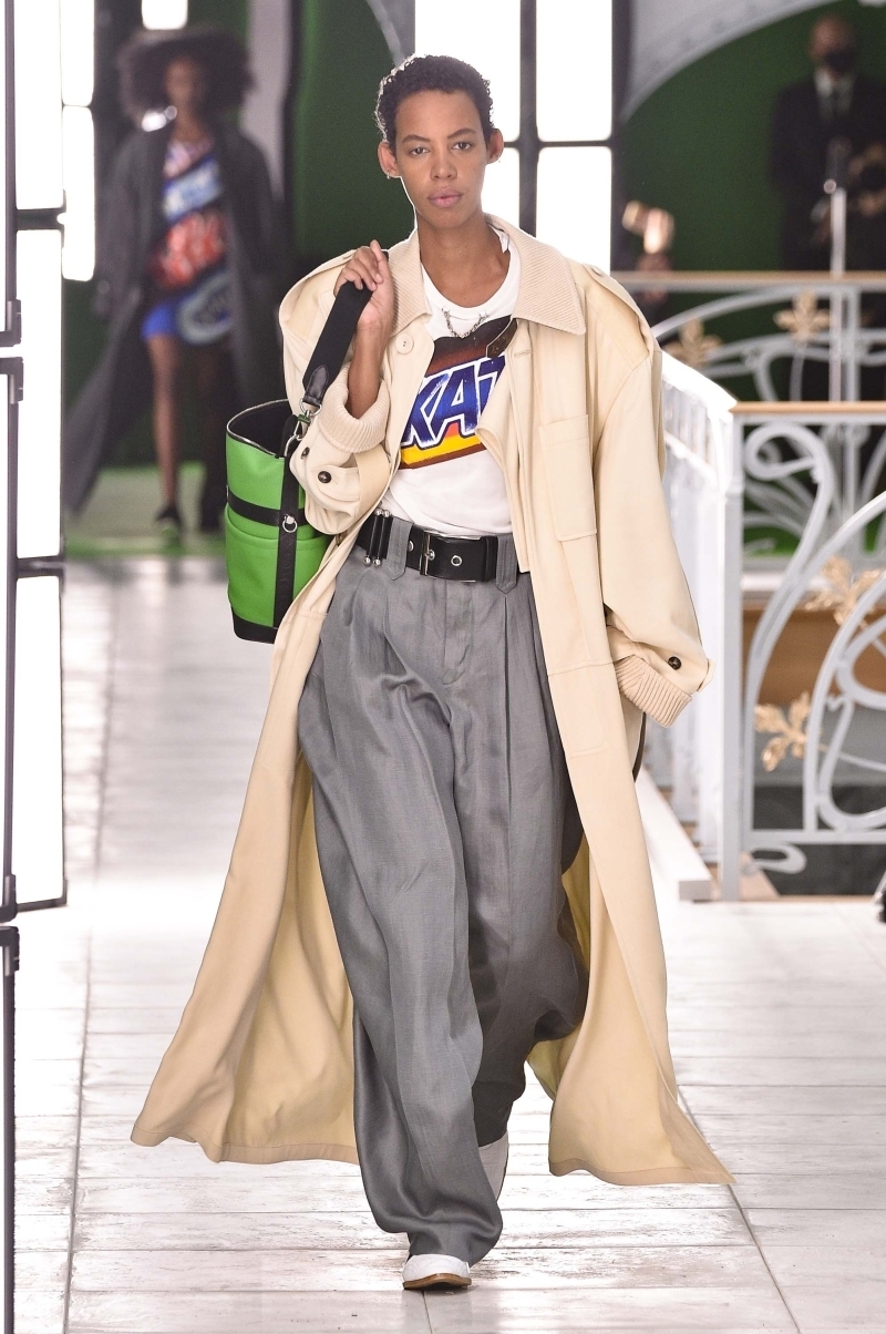 İlkbahar-Yaz 2021 Moda Trendlerine İlk Bakış