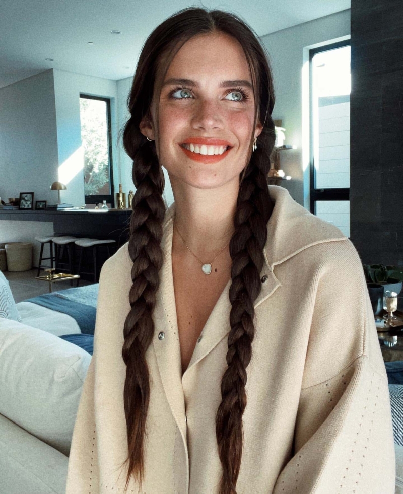 Bu Yaz Saçları Örüyoruz