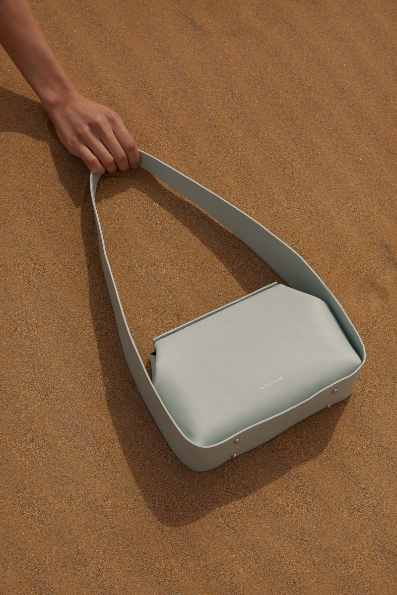 Les Benjamins'in Güçlü Çantaları