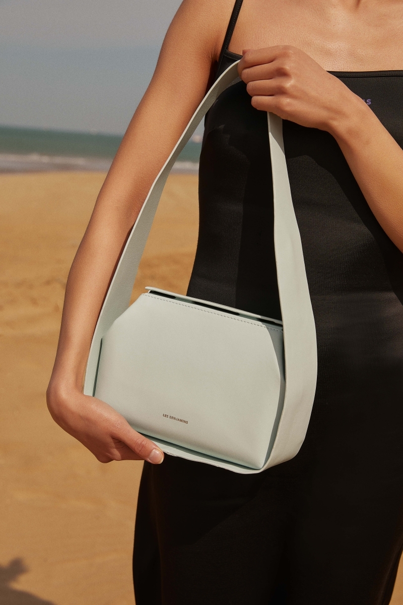 Les Benjamins'in Güçlü Çantaları