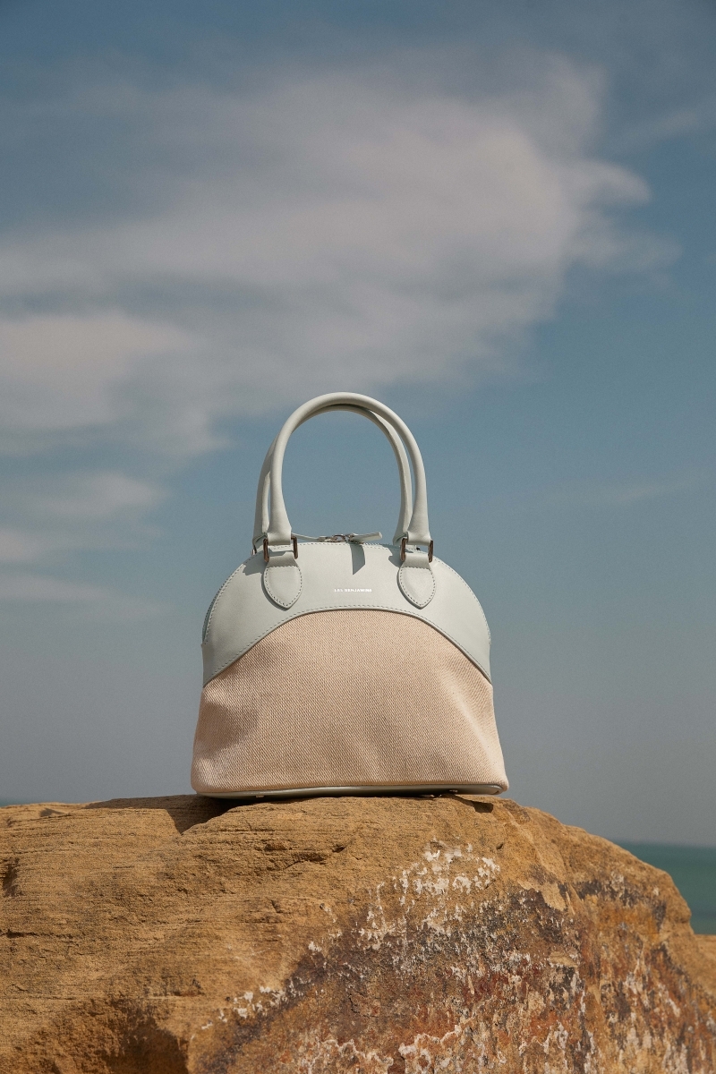 Les Benjamins'in Güçlü Çantaları