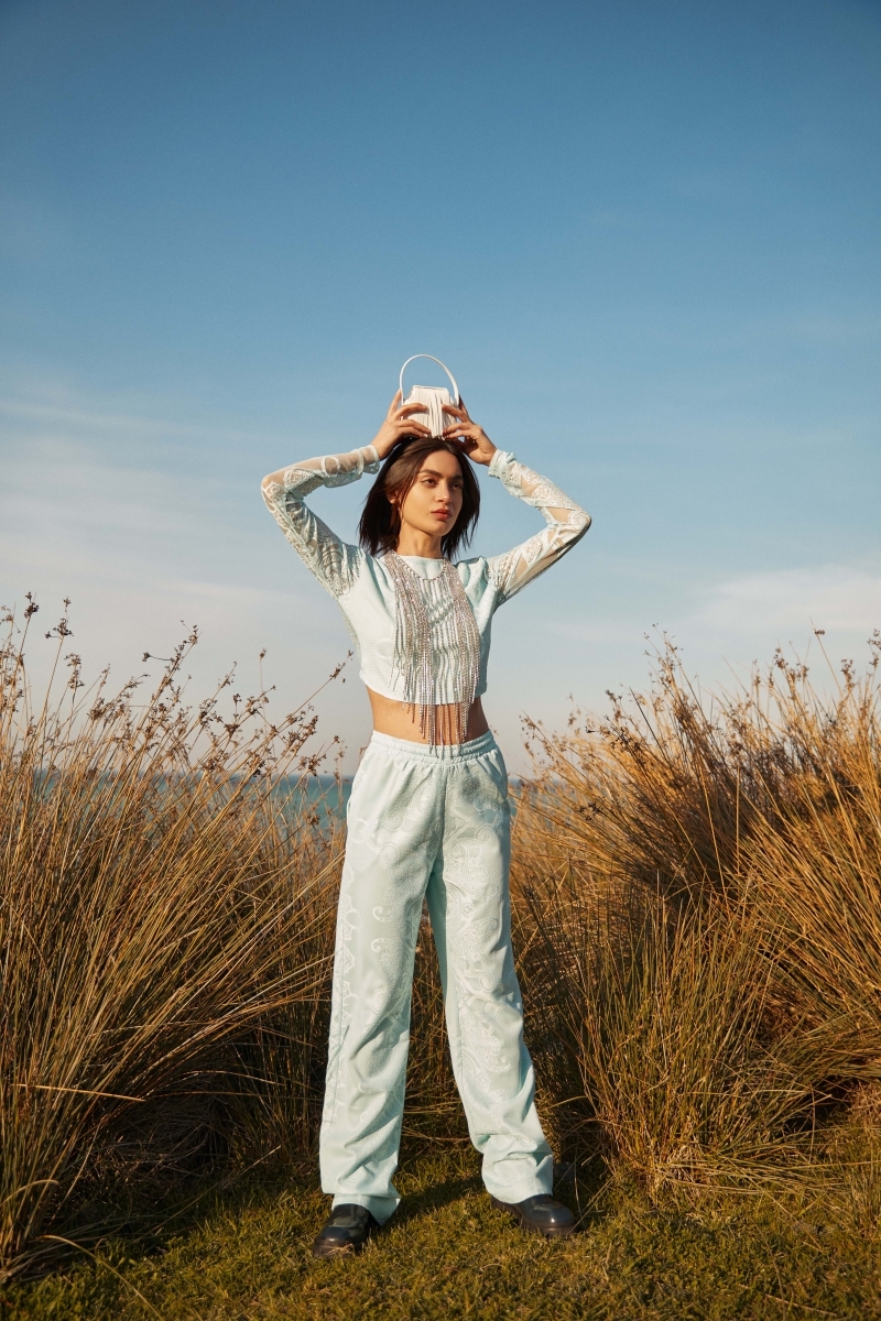 Les Benjamins'in Güçlü Çantaları