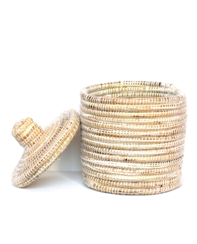 Renkli ve Konforlu Ev Dekorasyonu Önerileri