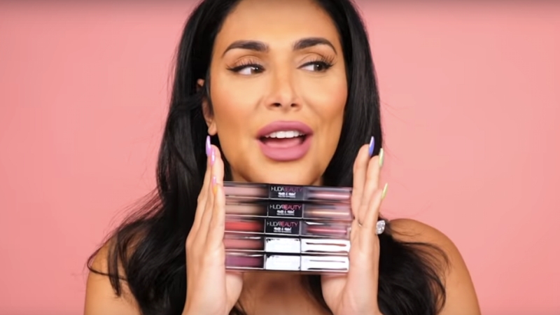 YOUTUBE'DA 10 POPÜLER MAKYAJ KANALI