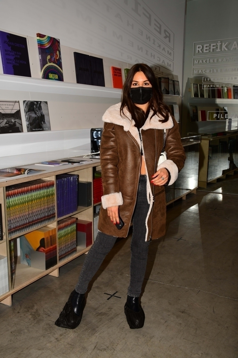 Refik Anadol “Makine Hatıraları: Uzay” Sergisi Daveti