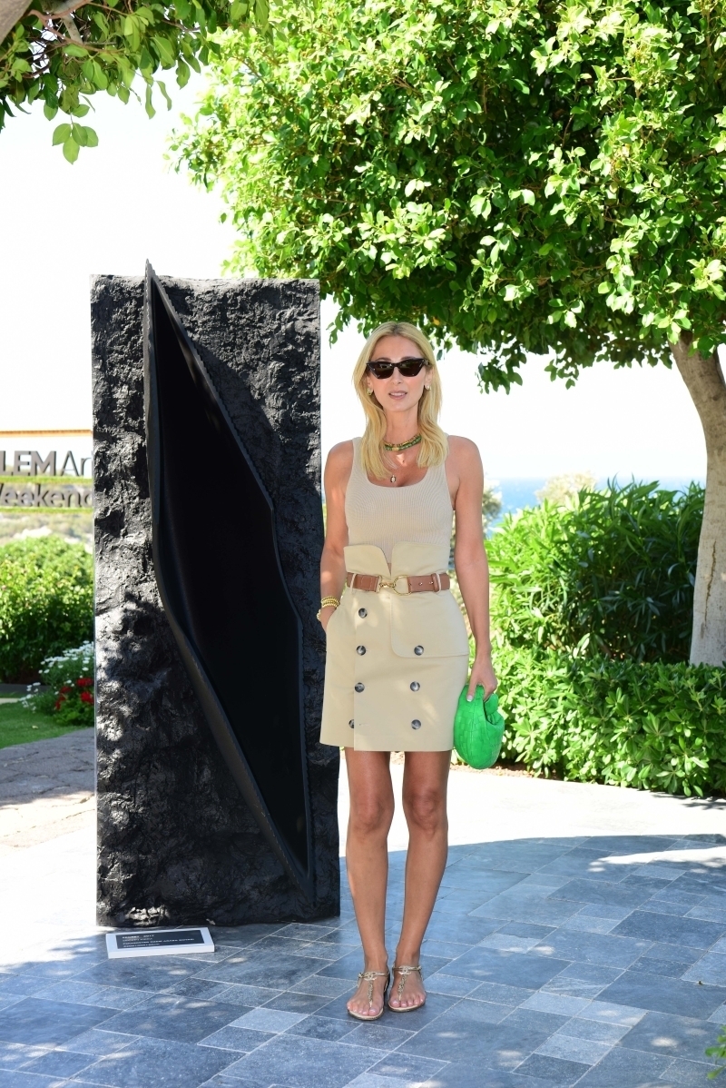 "Duvarların Dışında" Sergi Daveti