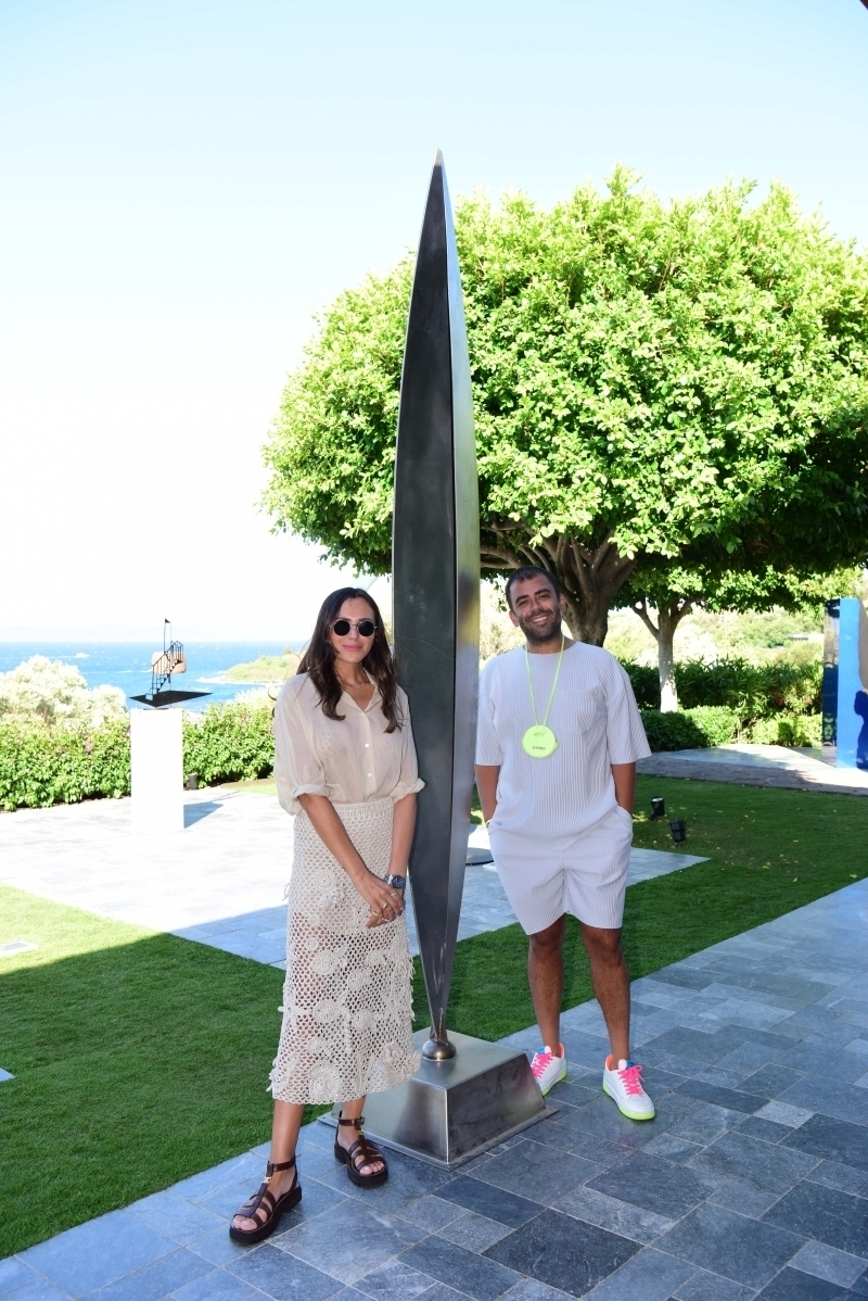 "Duvarların Dışında" Sergi Daveti