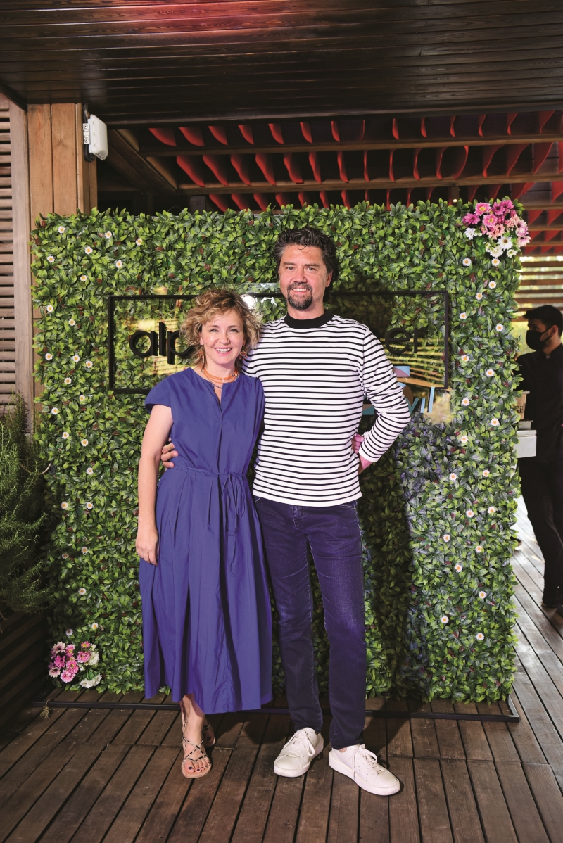 İoki'de Alem Art Dinner