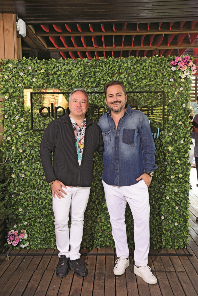 İoki'de Alem Art Dinner