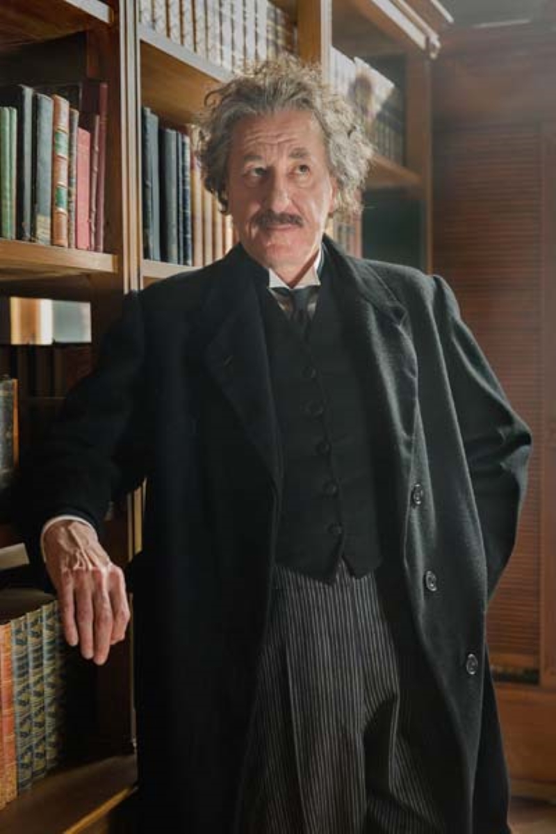 EINSTEININ HAYATI DİZİ OLUYOR
