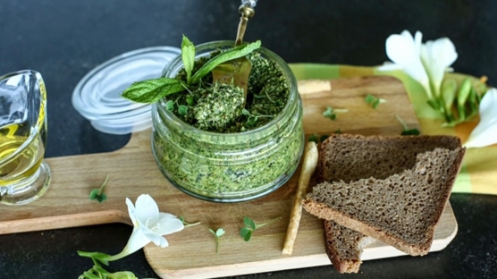 Nane Badem Cevizli Pesto Sos