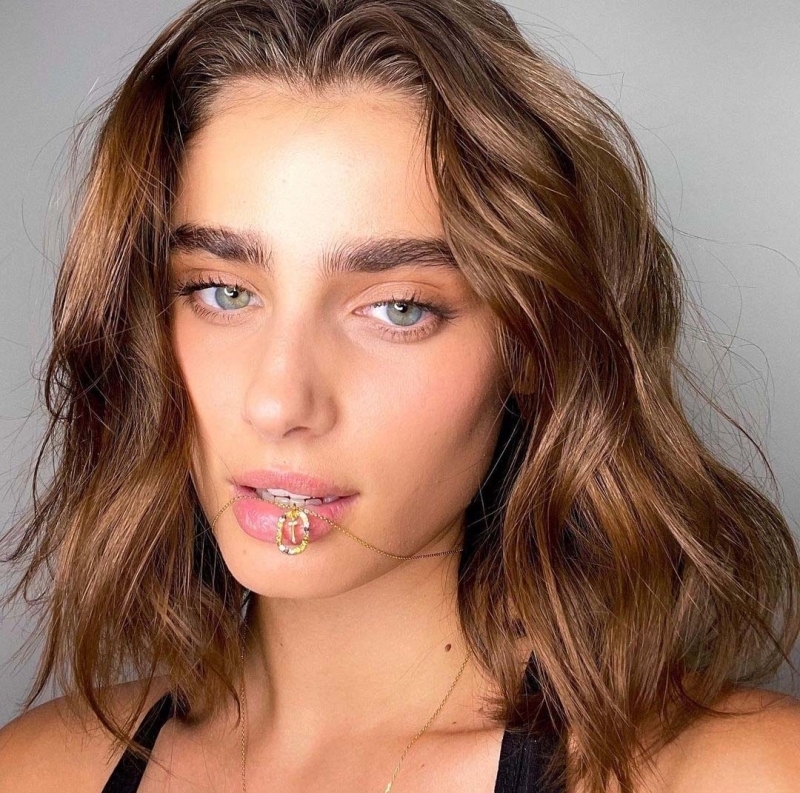 İlkbaharın Öne Çıkan 10 Güzellik Görünümü