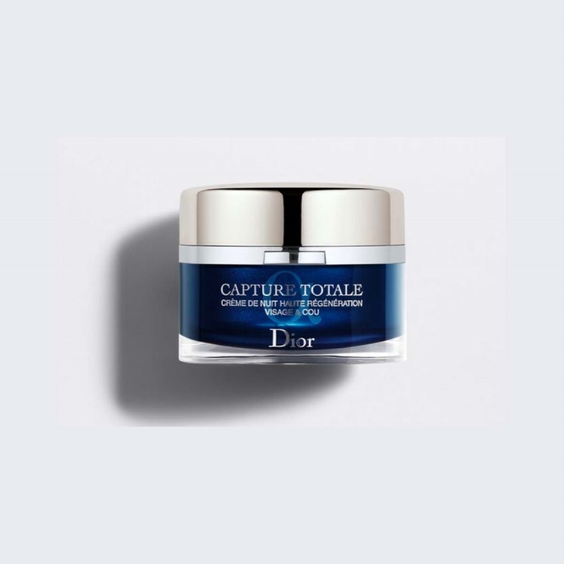 Boyun ve Dekolte Bakımı İçin En İyi 10 Ürün