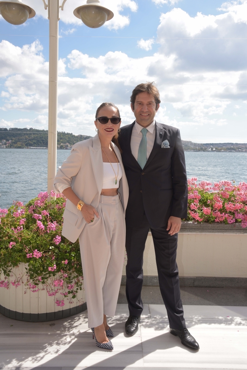 "A Taste of Tiffany" Daveti