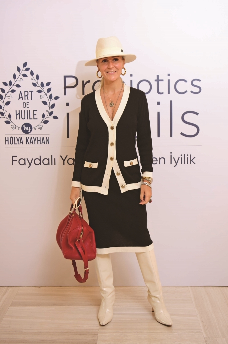 ALEM x Art de Huile Daveti