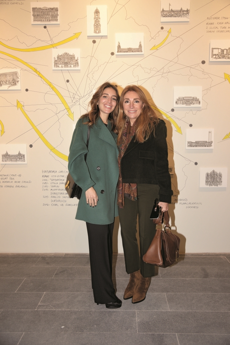 Atatürk Kültür Merkezi'nin İlk Sergi Daveti