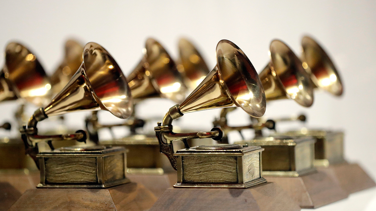 Grammy'den NFT Atağı