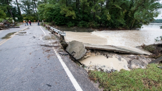 Deprem Anında Neler Yapılır? Deprem Anında Dışarı Çıkmalı Mı?