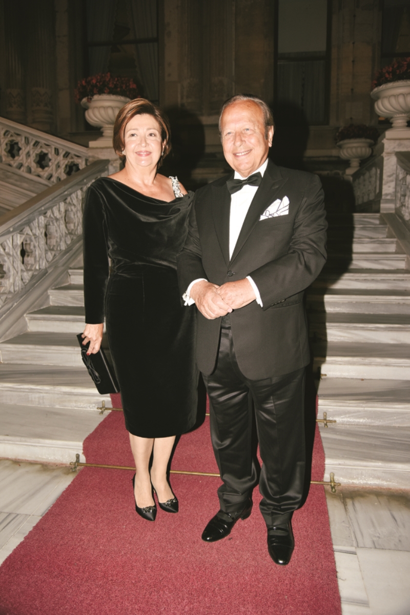 KERİM ÇARMIKLI VE ZEYNEP SELVİLİ EVLENDİ