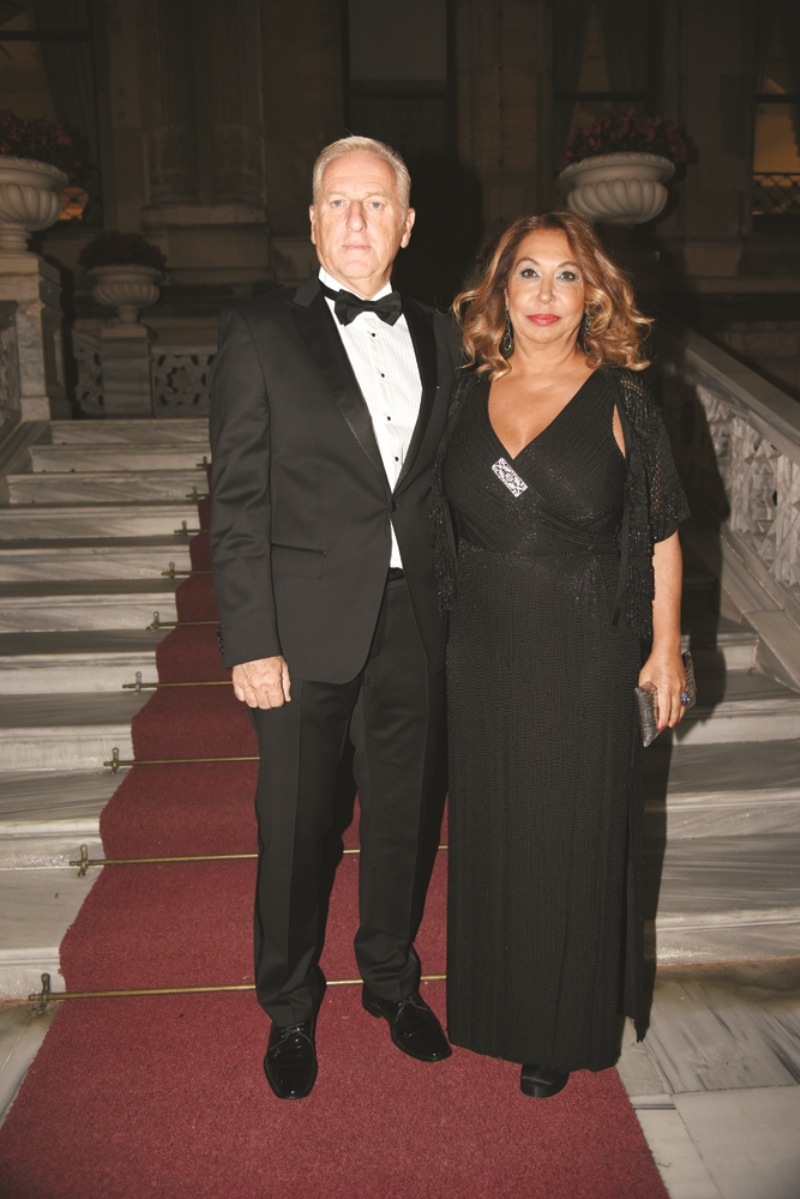 KERİM ÇARMIKLI VE ZEYNEP SELVİLİ EVLENDİ