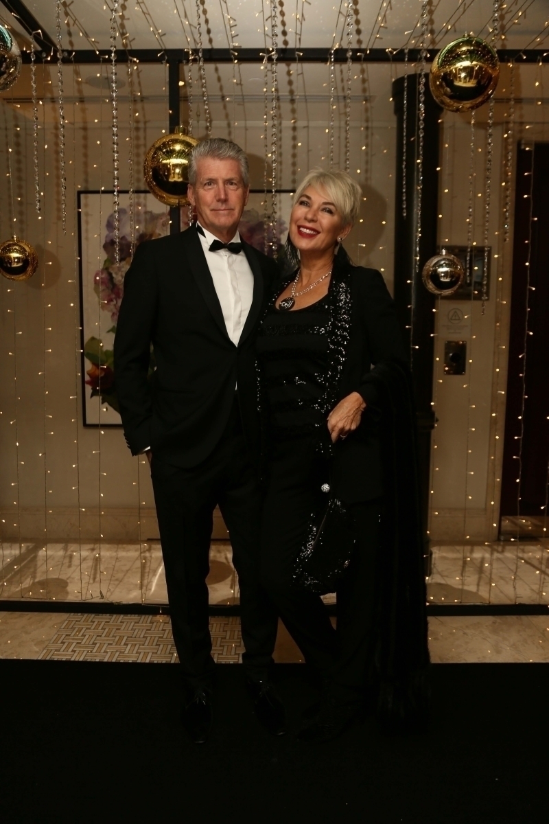 ALEM Yılbaşı Galası'nın En İyi Kırmızı Halı Stilleri