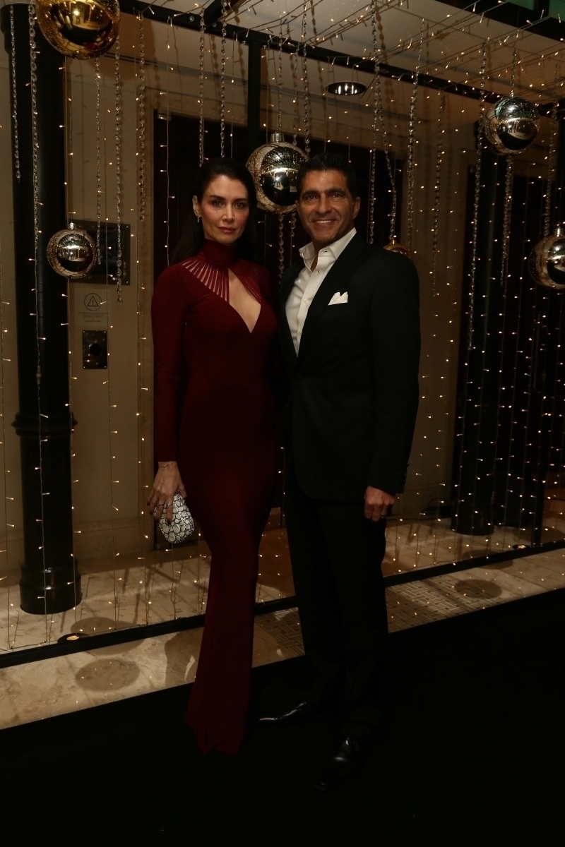 ALEM Yılbaşı Galası'nın En İyi Kırmızı Halı Stilleri