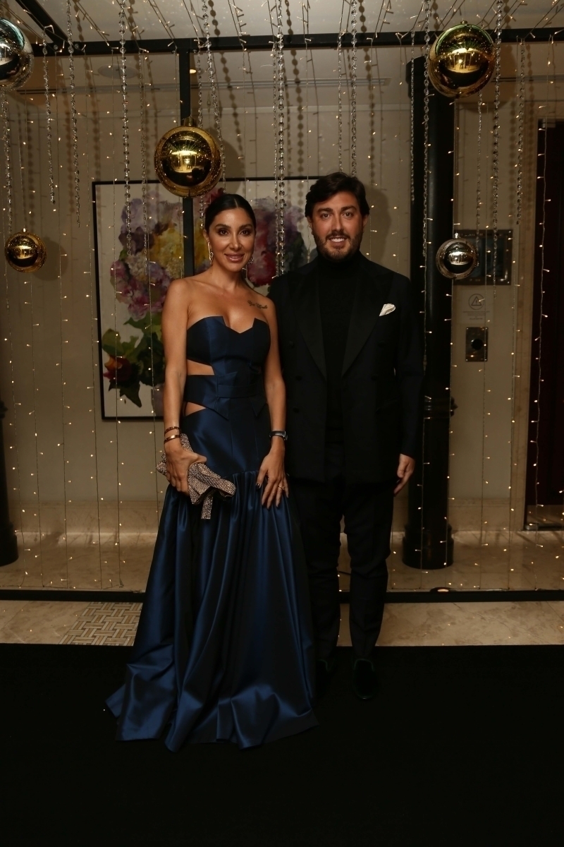 ALEM Yılbaşı Galası'nın En İyi Kırmızı Halı Stilleri