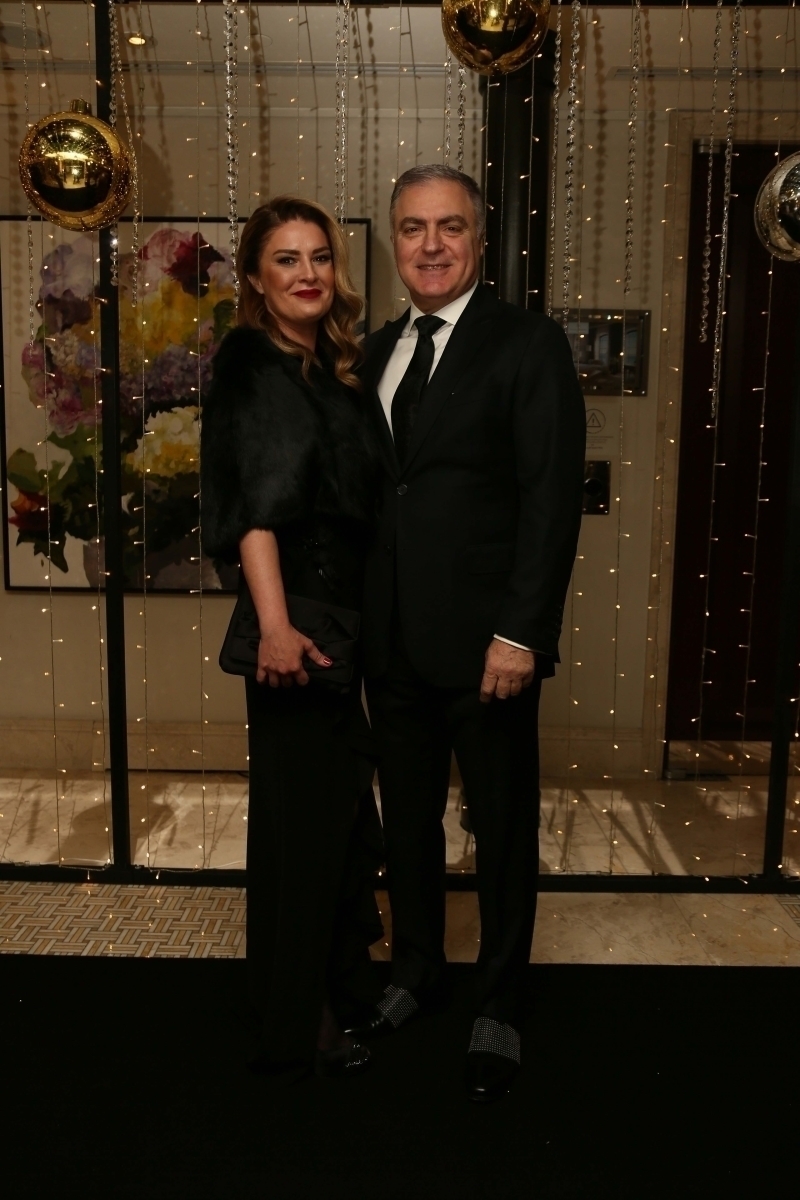 ALEM Yılbaşı Galası'nın En İyi Kırmızı Halı Stilleri