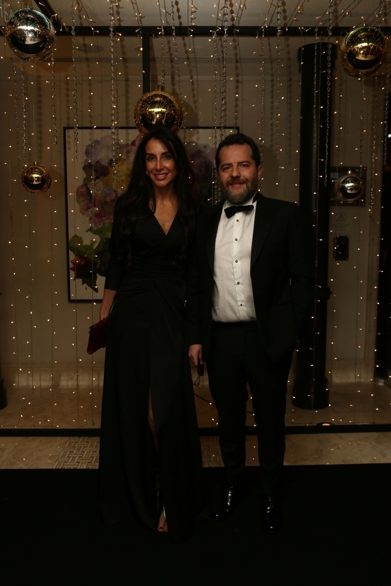 ALEM Yılbaşı Galası'nın En İyi Kırmızı Halı Stilleri