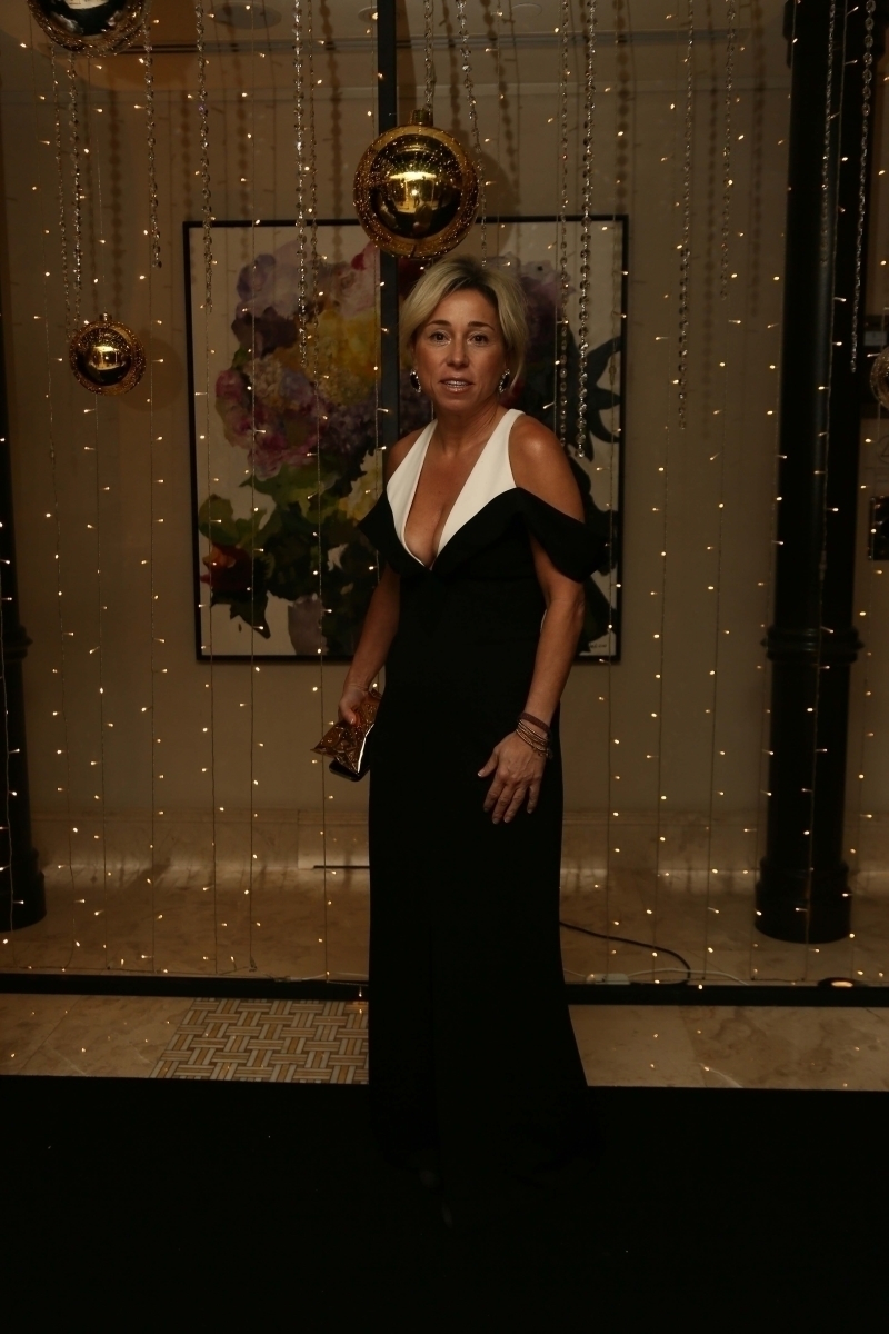 ALEM Yılbaşı Galası'nın En İyi Kırmızı Halı Stilleri