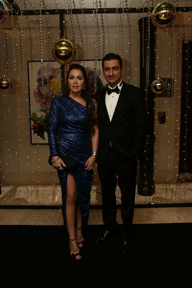 ALEM Yılbaşı Galası'nın En İyi Kırmızı Halı Stilleri