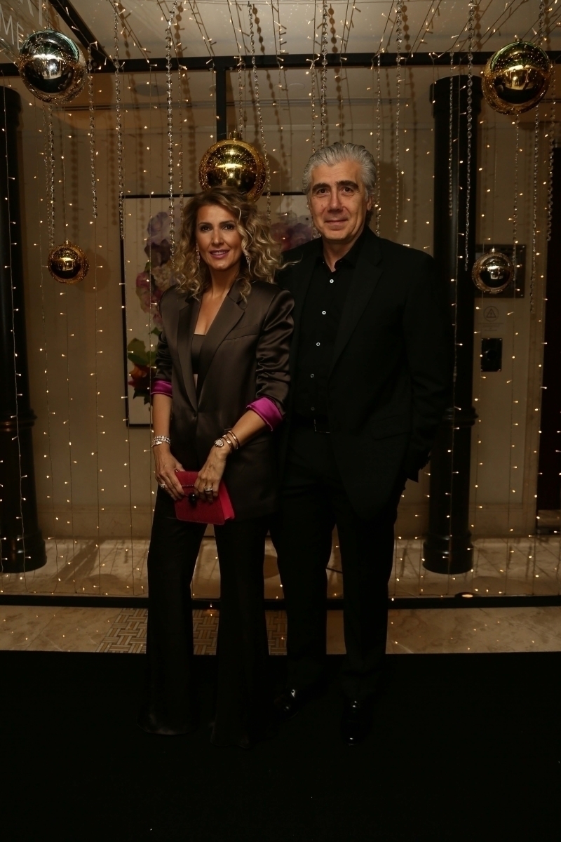 ALEM Yılbaşı Galası'nın En İyi Kırmızı Halı Stilleri